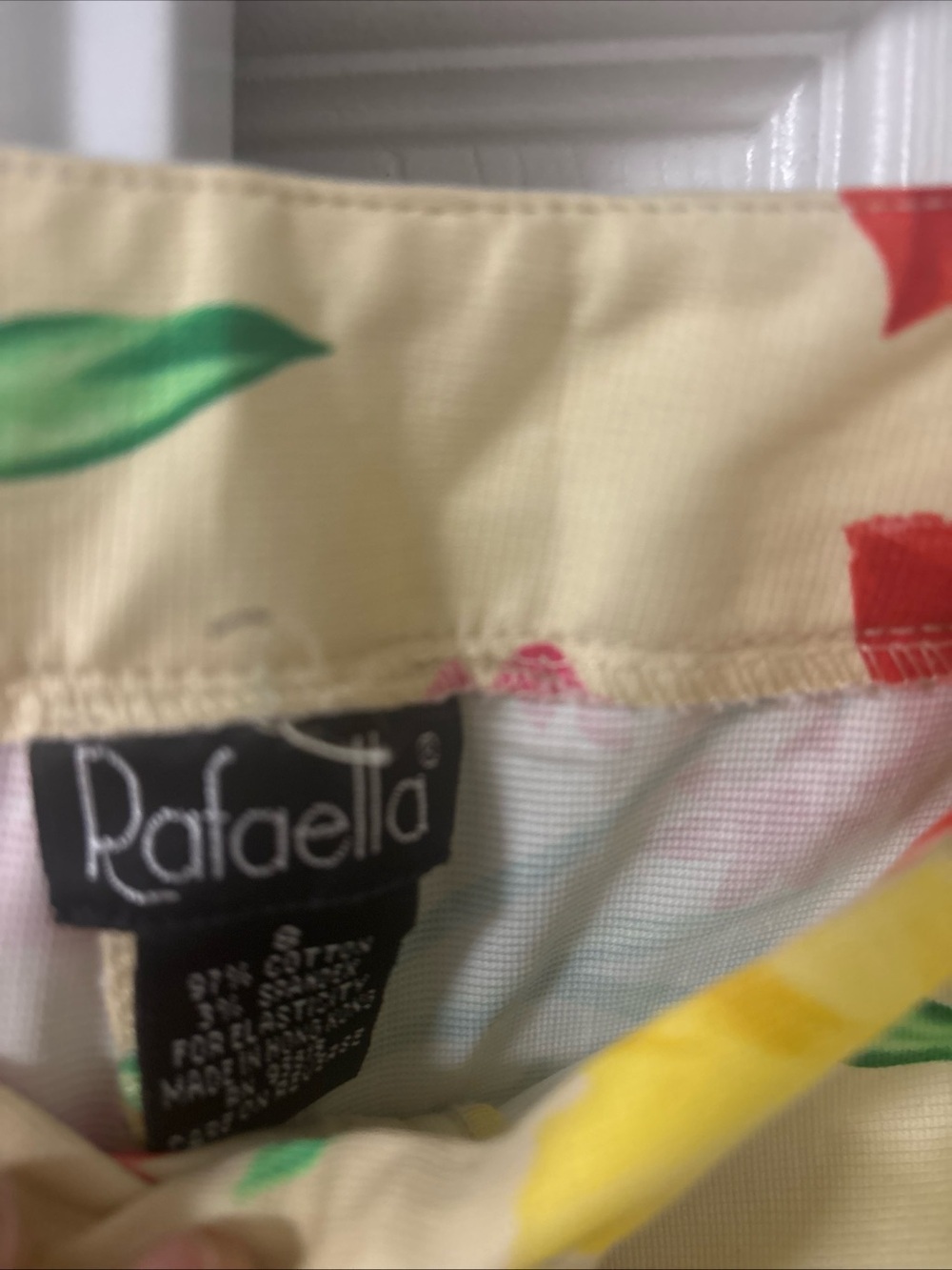 Rafaella women's dress capri pants, size 8 - Picture 10 of 10